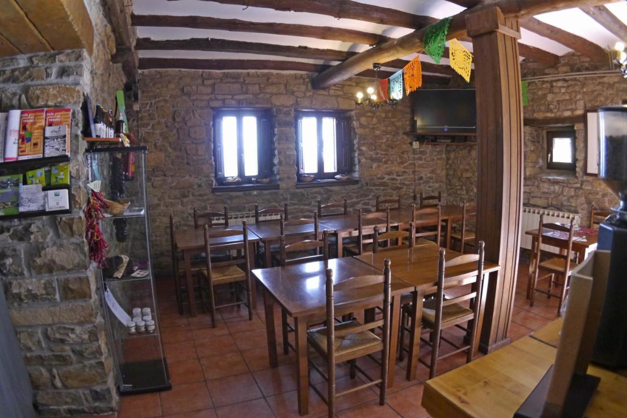 Albergue Restaurante De Artieda 외부 사진