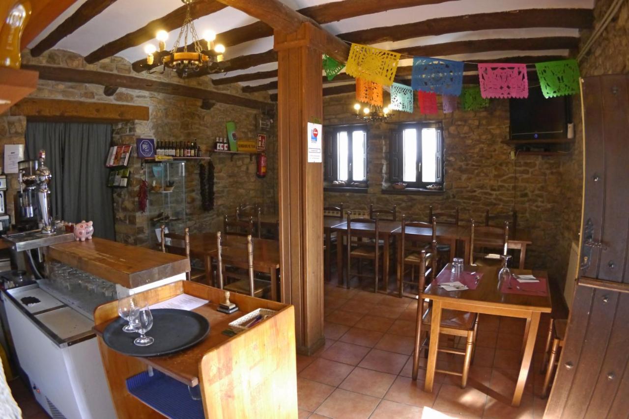 Albergue Restaurante De Artieda 외부 사진